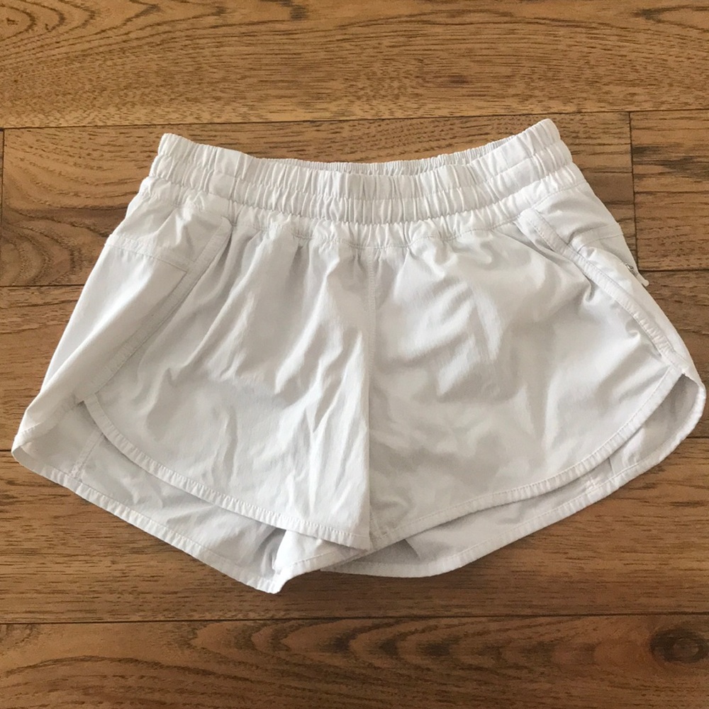 Lululemon White Tracker Shorts Sz. 8